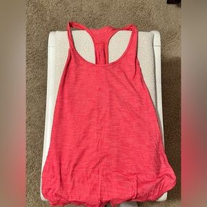 Lululemon women’s tank